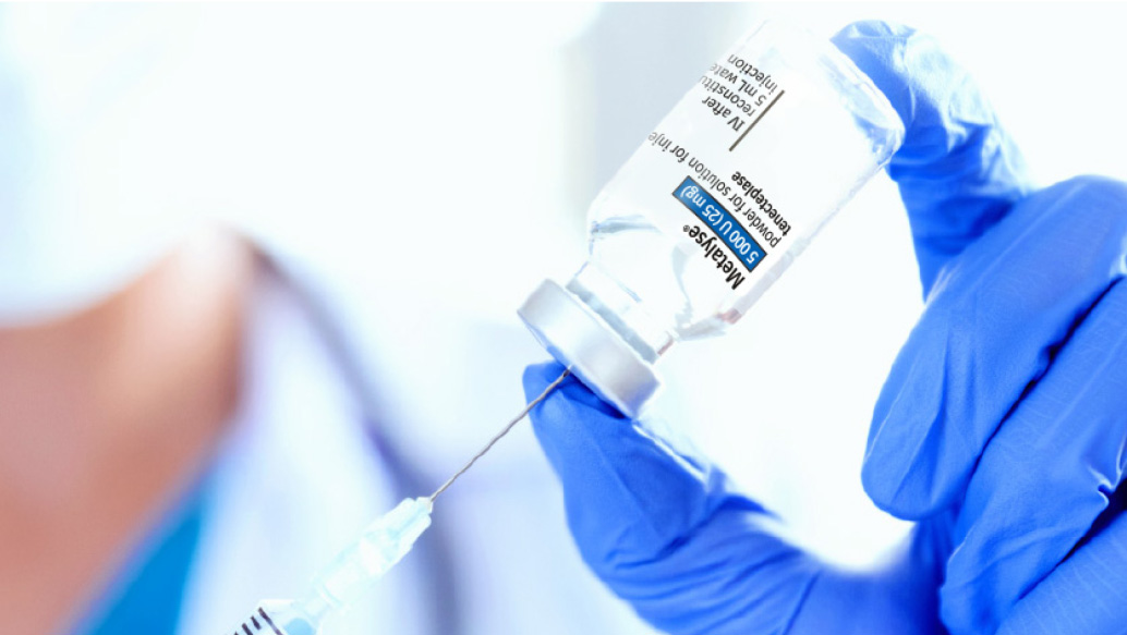 Needle entering stopper of Metalyse® 25 mg (tenecteplase) vial